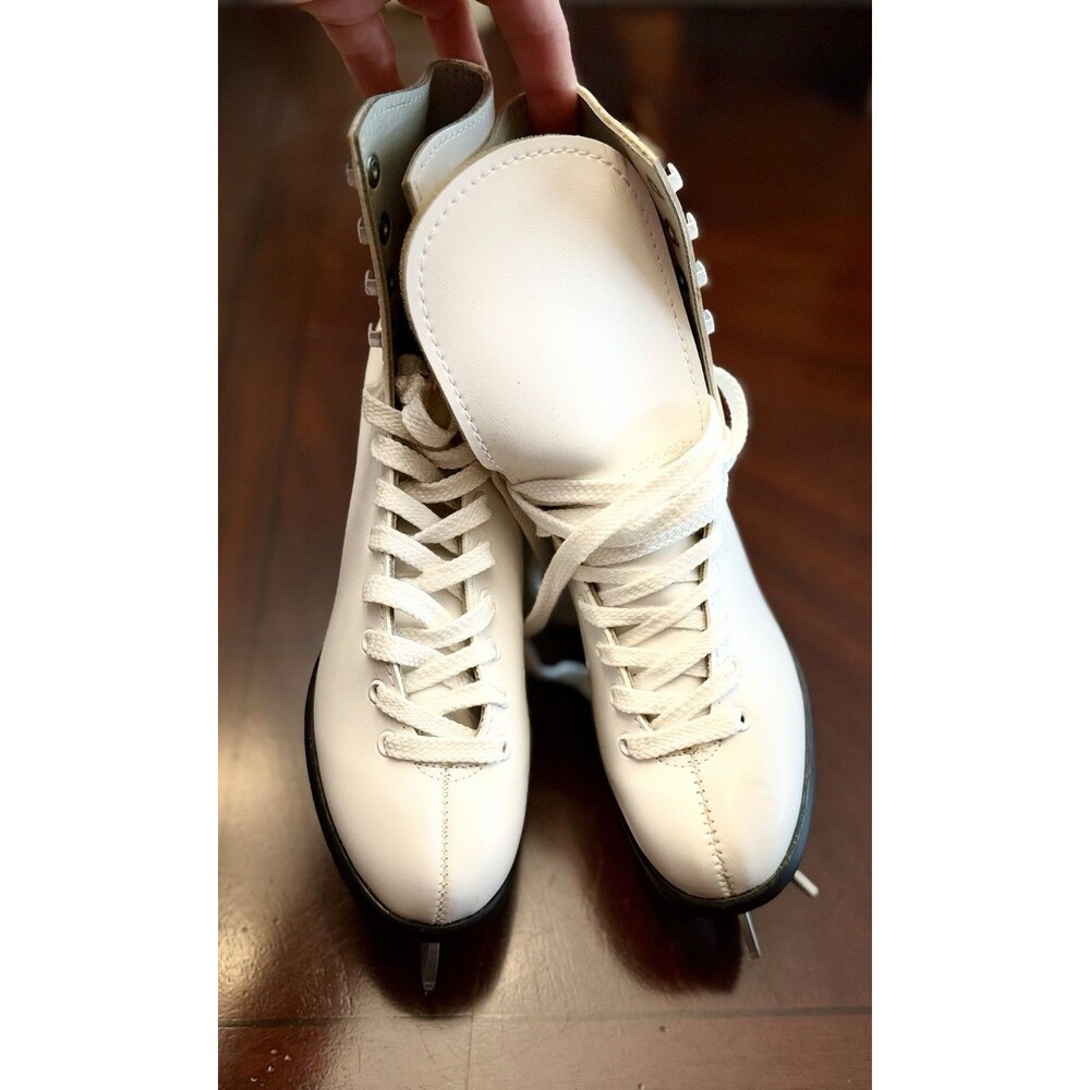 Aerflyte Ice Skates NEW Vintage Style Figure Skates Unisex Leather Classic - Picture 3 of 10